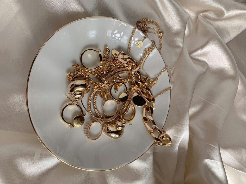 Jewellery now trending