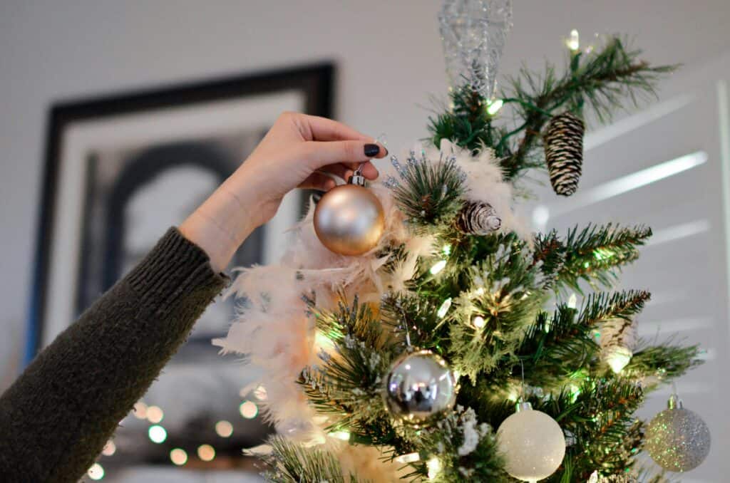 how to dispose of Christmas tree