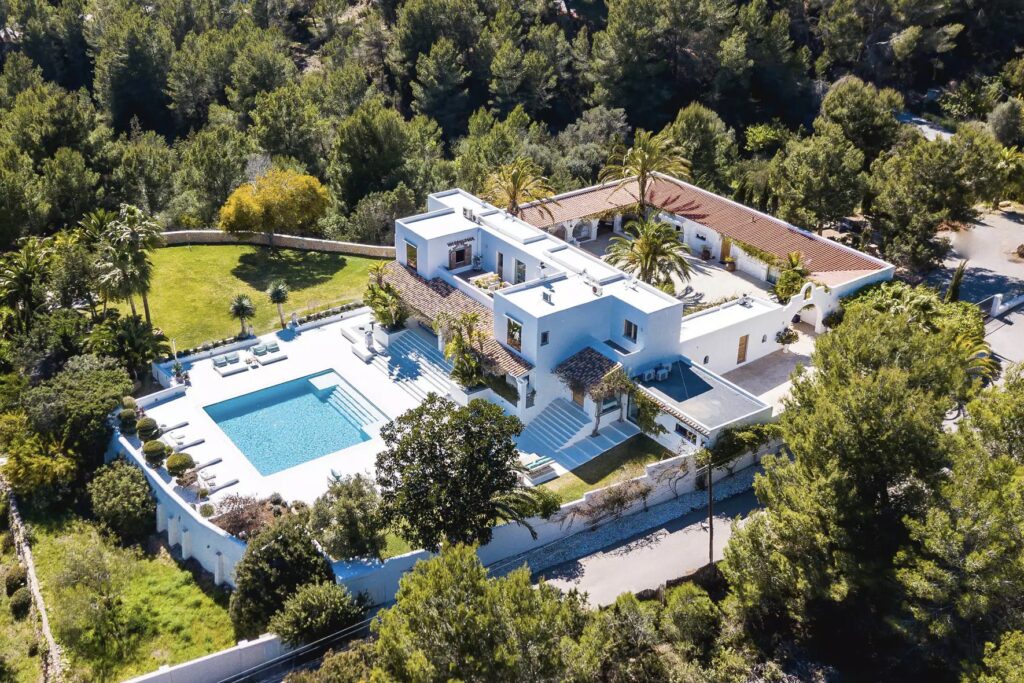 Love Island villas