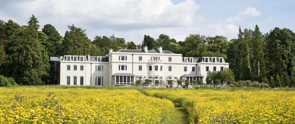 THE BARN AT COWORTH PARK TO RELAUNCH WITH NEW MENUS