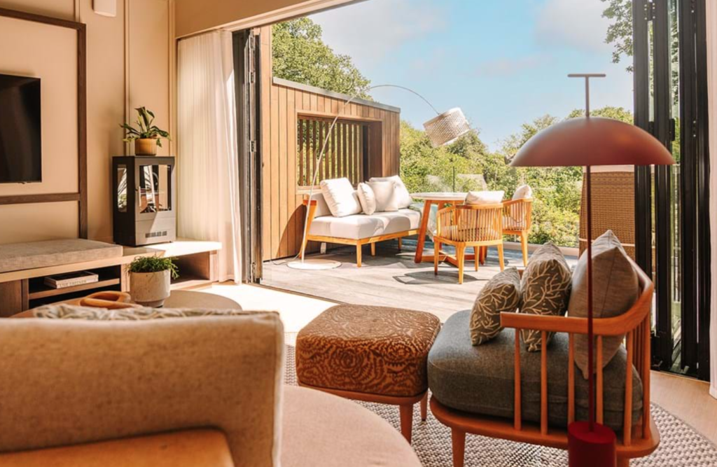 Reeds Lakeside Lodges